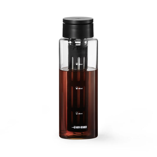 MHW-3BOMBER cold brew maker, 600ml, clear with black top. Features removable filter. Coffee inside.