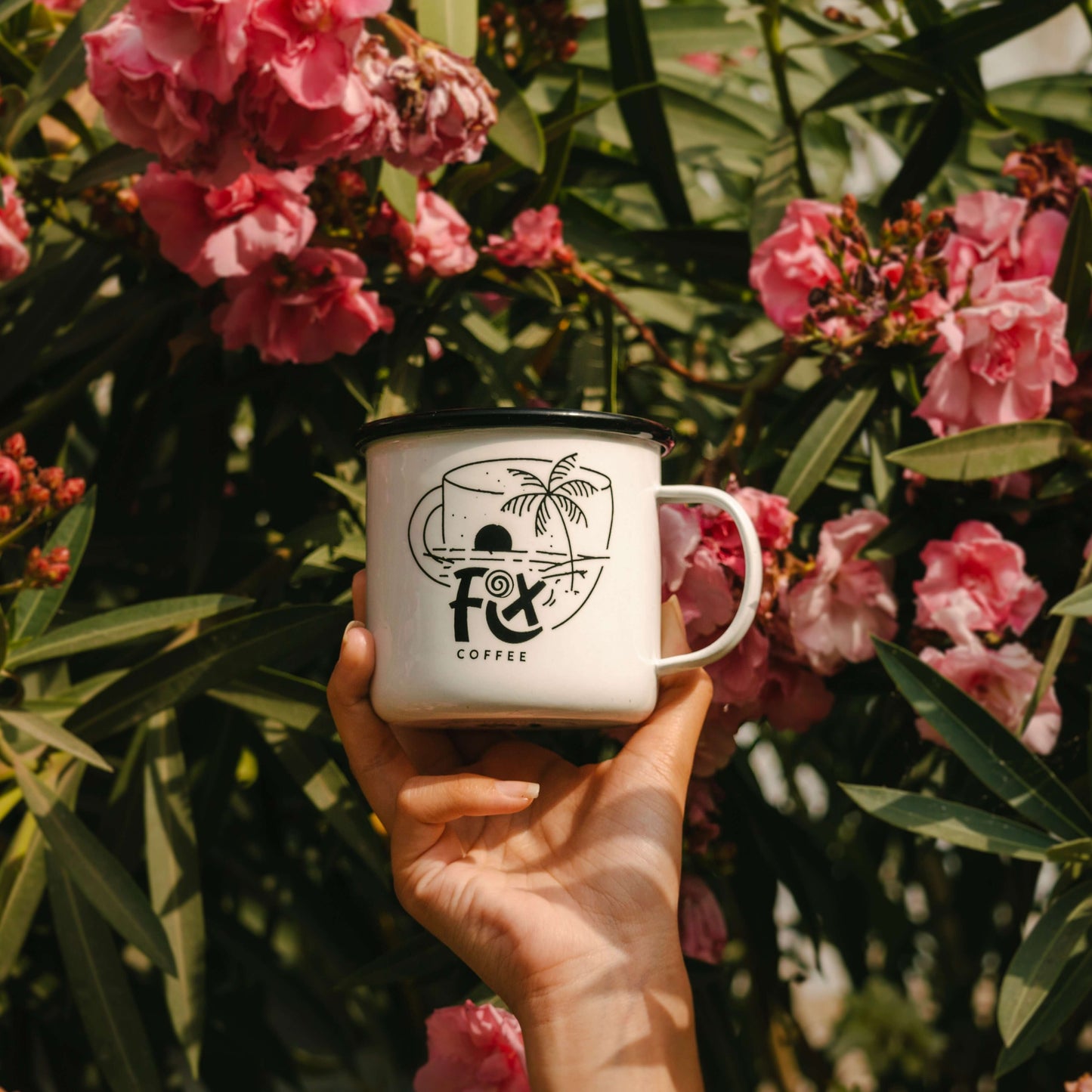 Fix Coffee mug, enamel coffee mug, outdoor coffee mug, adventure coffee mug, durable coffee mug, coffee accessories India, unique coffee mugs